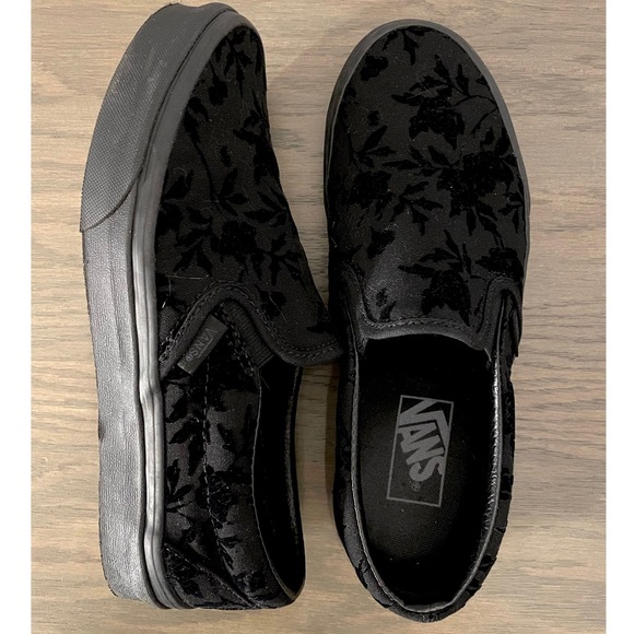 flocked roses vans